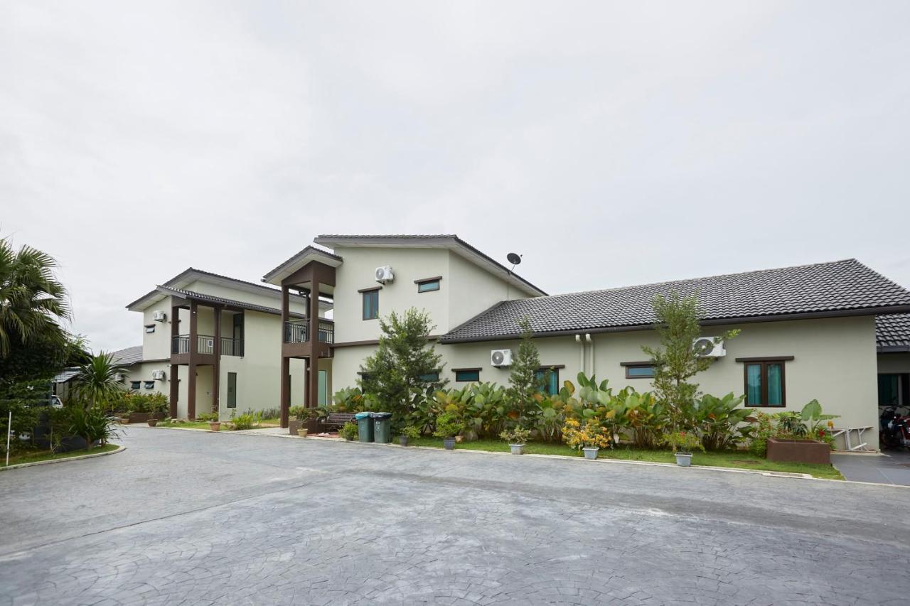 קואנטאן D' Qamar Guesthouse מראה חיצוני תמונה